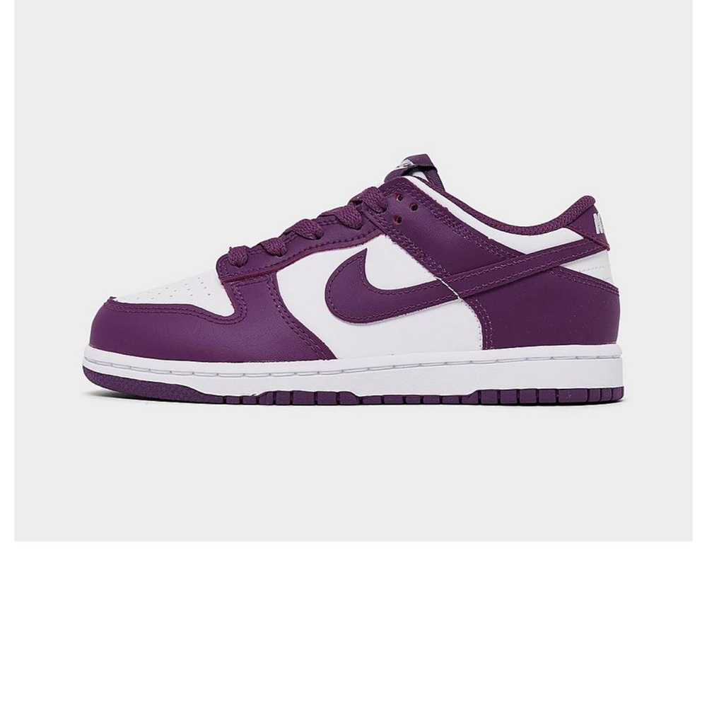 Brand new size 4 youth. I ordered the wrong size. Good Christmas gift.